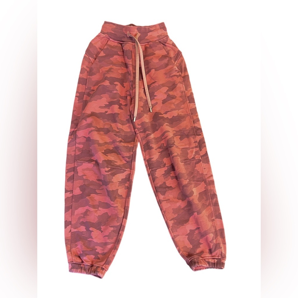 Lululemon Relaxed Fit French Terry Jogger